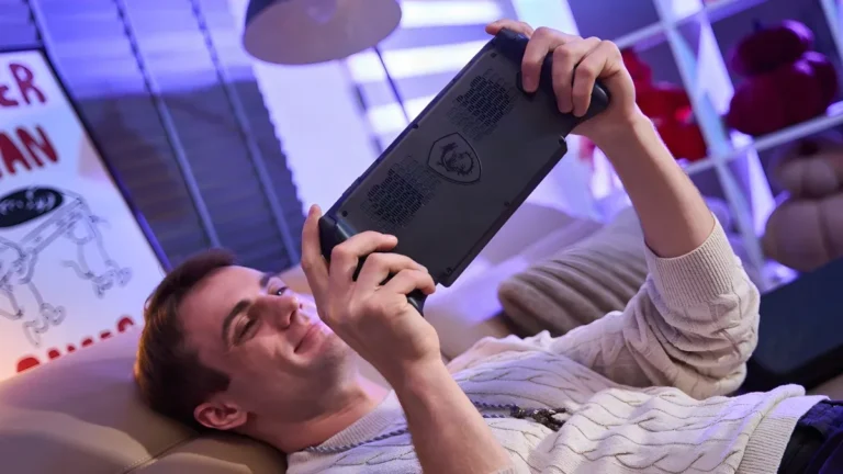 MSI Claw 8 EX AI+: Ergonomics and Controls Built for Extended Gaming