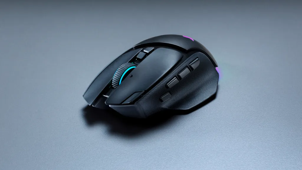 The Apex Returns: Razer — Razer