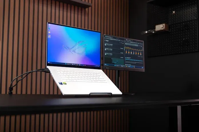 Build the best multi-monitor — Asus