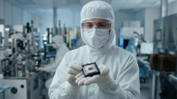 Google cuts quantum computing errors 40-fold on Willow